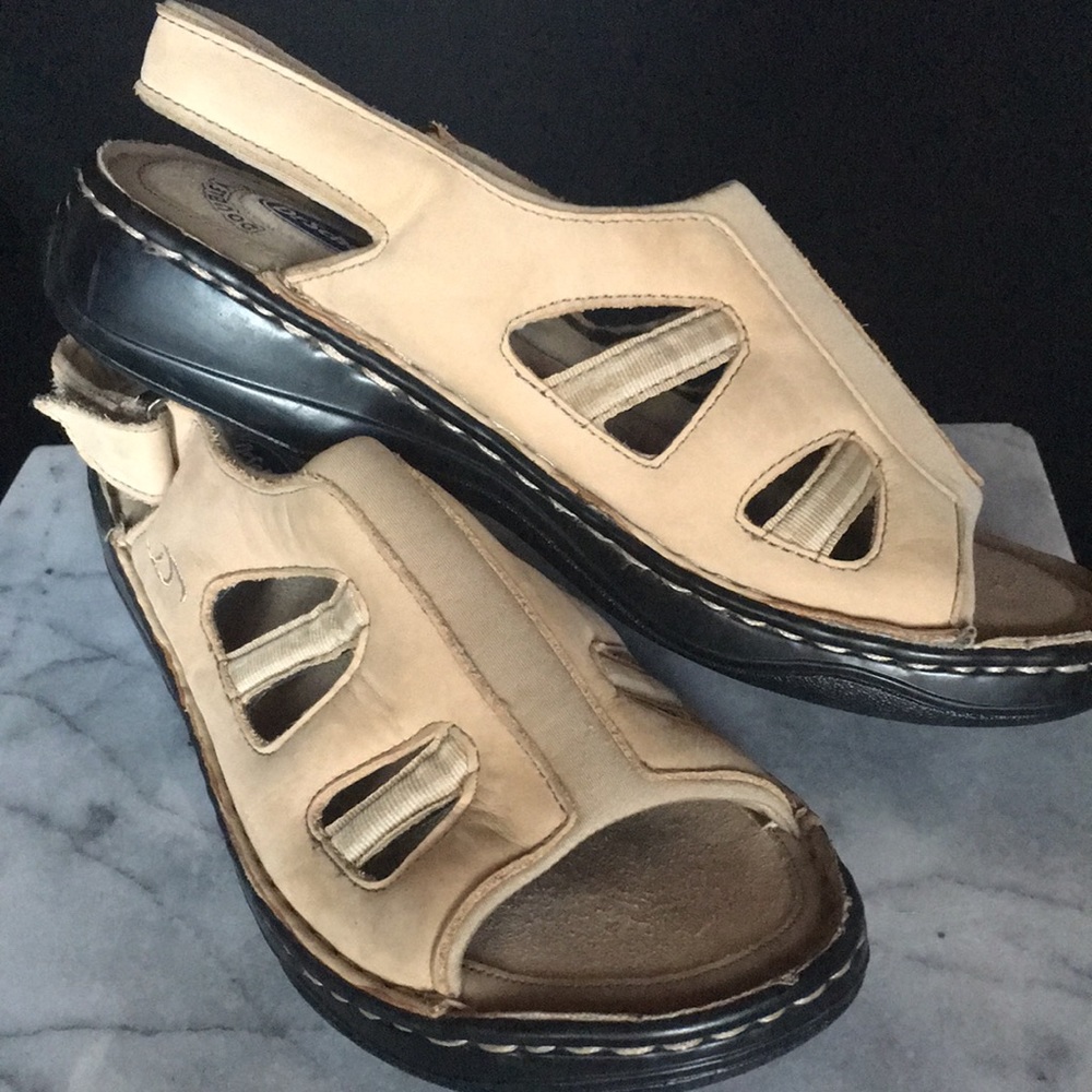 Dr. Scholl’s Ingrid Leather Sandal